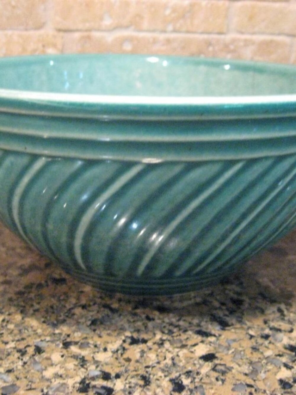 CUTE LITTLE GREEN VINTAGE STONEWARE BOWL